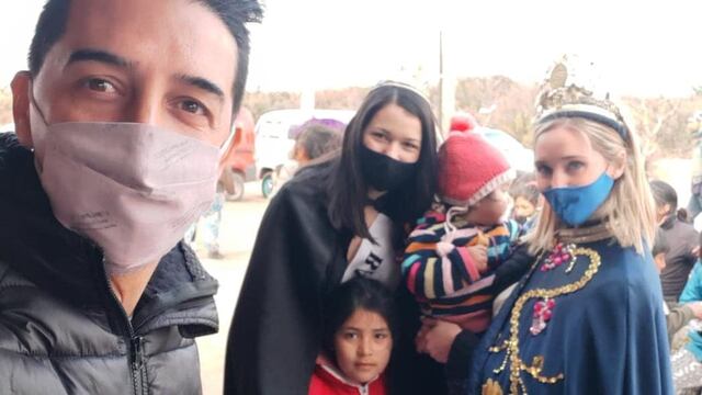 Las reinas de Maipú festejaron el día de la niñez en Barrancas.