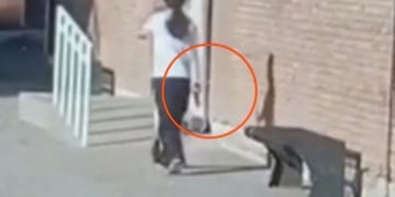 La situación se generó en la escuela Marcelino Blanco de Mendoza.