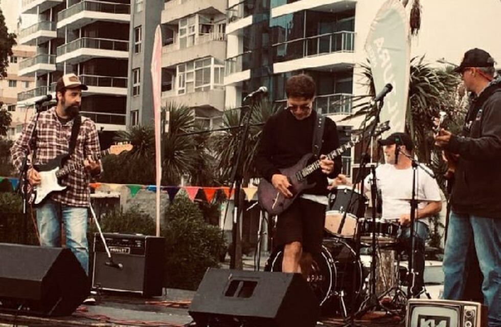 La banda marplatense de rock alternativo, Sonoramicos, presenta su nuevo single “Dark”