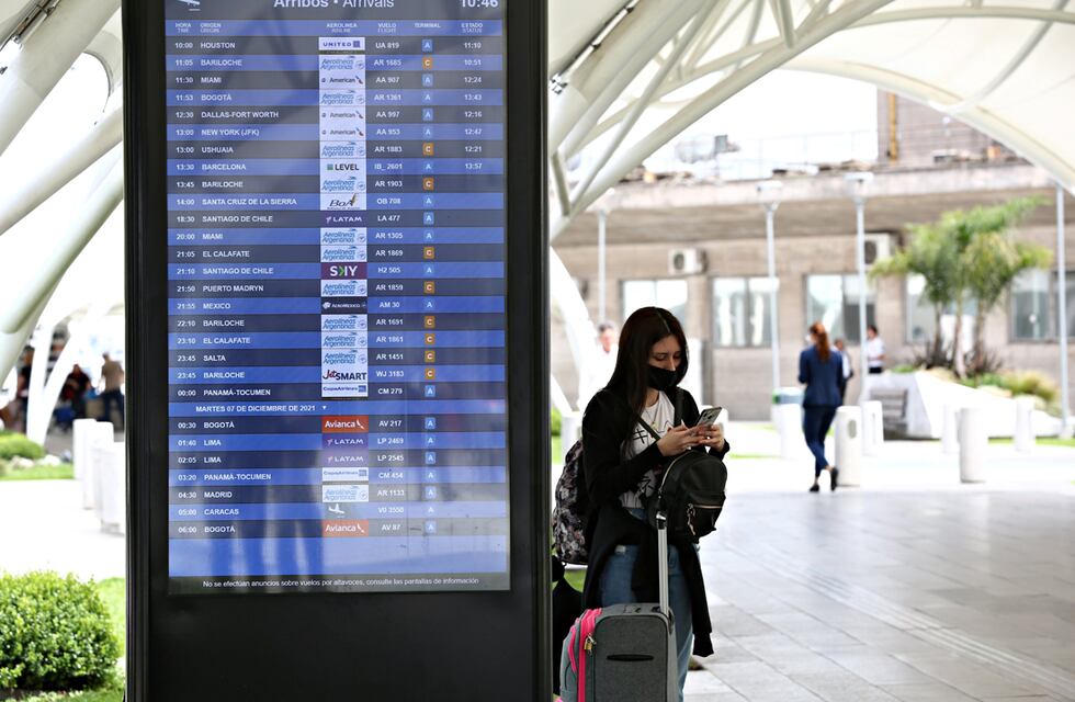 Más aumentos a los vuelos: a partir de cuándo comienza a regir el nuevo impuesto a los pasajes