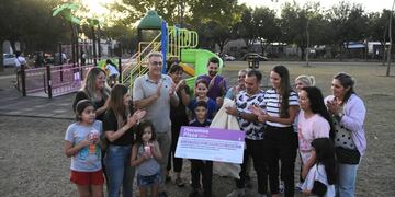 Inauguraron obras en la plaza del barrio Mora