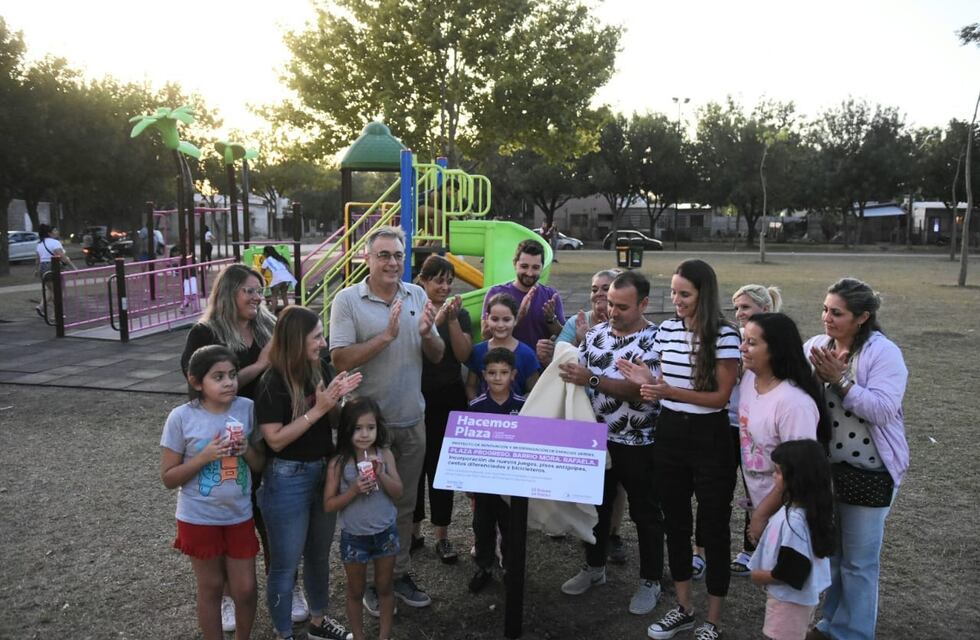 Inauguraron obras de renovación y modernización en la plaza del barrio Mora