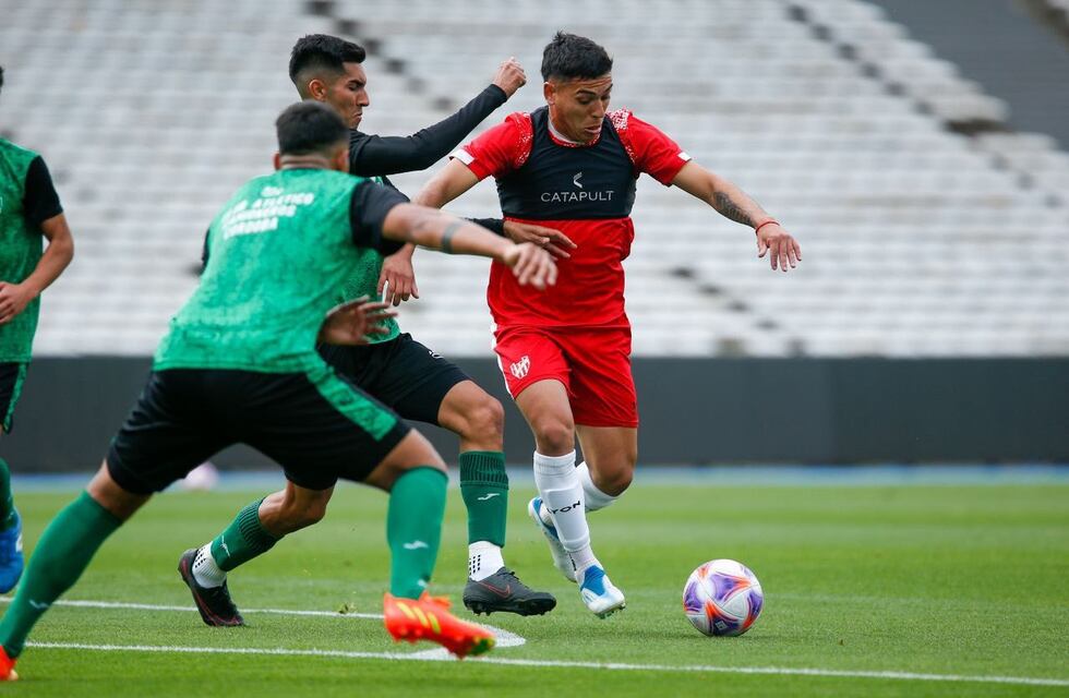 Con la mira en el ascenso: Instituto venció a Camioneros en la preparación para el reducido