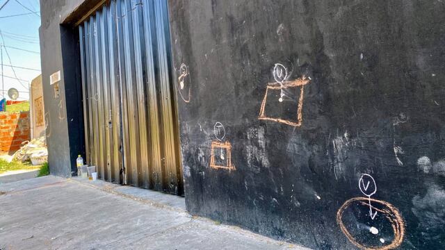 El doble homicidio ocurrió en la puerta de un cantobar ubicado sobre Juan B. Justo y Olmos.