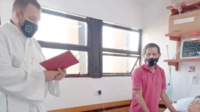 Oscar y Graciela se unieron en matrimonio en un sencillo acto religioso.