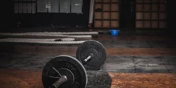 Levantan la clausura a gimnasio posadeño tras la muerte de una mujer.