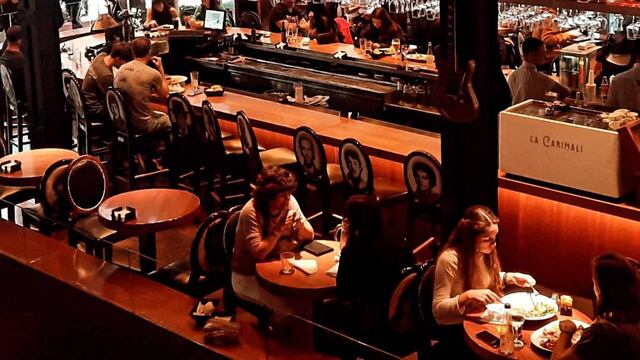 La ocupación en bares y restaurantes está lejos de las buenas épocas del rubro.