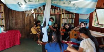 Pozo Azul: durante el verano dictarán talleres gratuitos para fomentar la cultura.