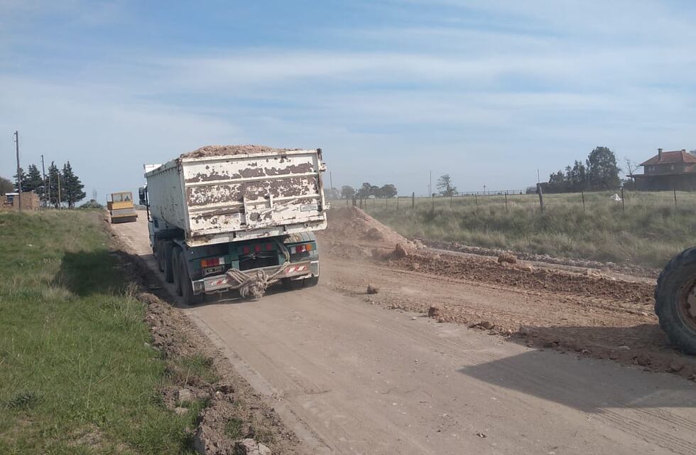 Obras en caminos rurales de Calderón