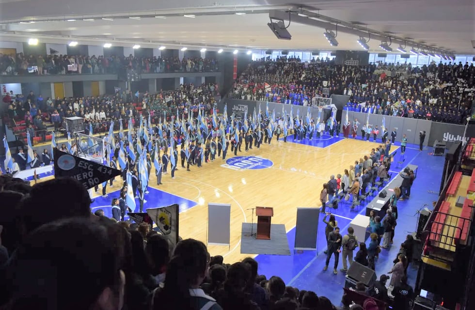 Un importante acto inaugural dio inicio a los “Juegos Escolares 2023″ en Jujuy