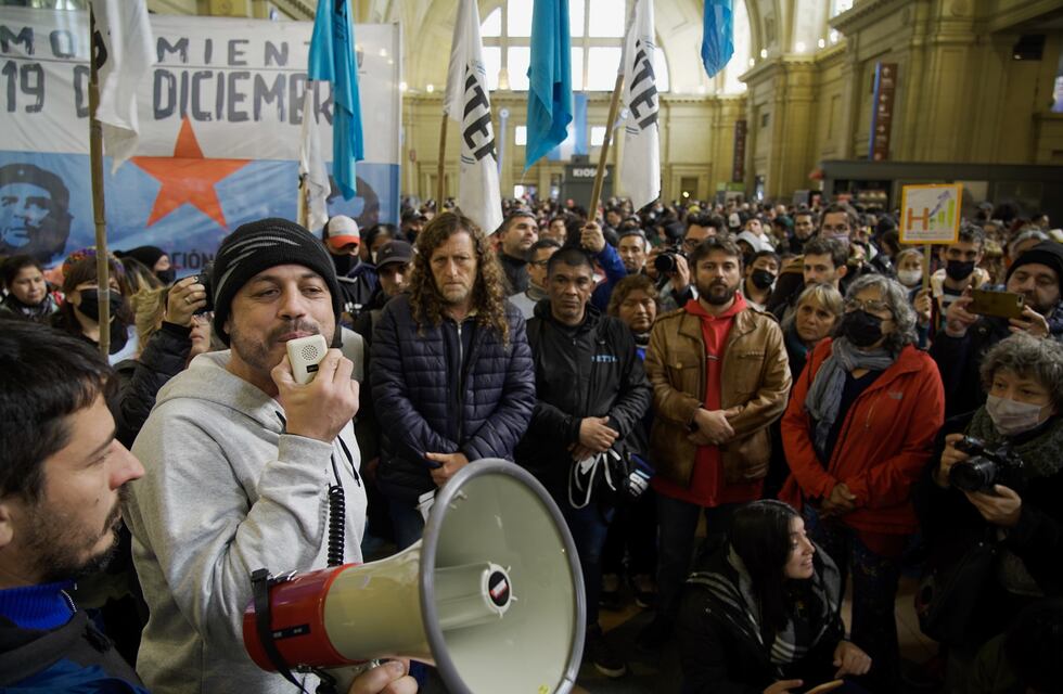 En medio de la tensión social, “Wado” De Pedro y Juan Grabois compartieron un acto