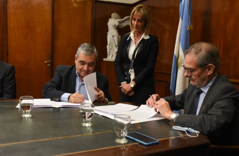 El desarrollo de un programa de energía solar será trabajado en conjunto por la UNT y la Municipalidad de San Miguel de Tucumán