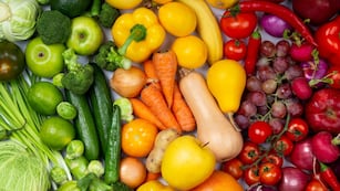 Cuál es el alimento que ayuda a mantener bajo el nivel de azúcar en sangre.
