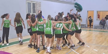Básquet Femenino Deportivo y Cultural Arroyito