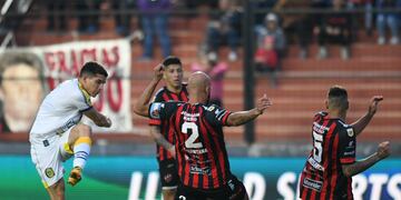 El "Canalla" tuvo la más clara del partido