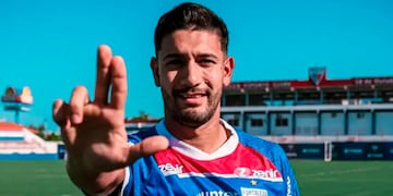 ¡Escándalo! Así fue la fuerte pelea del futbolista Eros Mancuso con un vecino en Brasil.