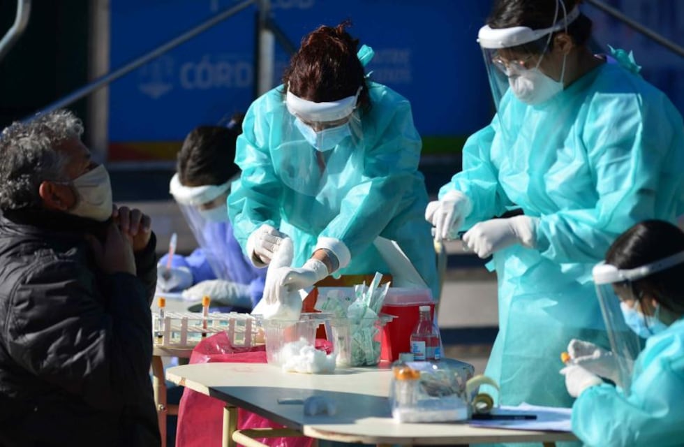 Contacto estrecho de coronavirus en Tandil: qué hacer si estuviste cerca de un caso positivo