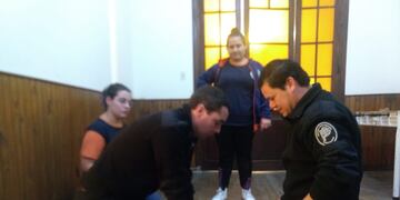 Un penitenciario de Azul le salvó la vida a un compañero que había sufrido una descompensación