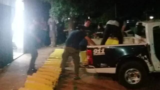 Por el robo de baterías, dos individuos fueron detenidos.