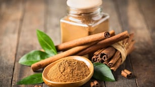 Cómo es el ritual con canela y laurel para atraer éxito.