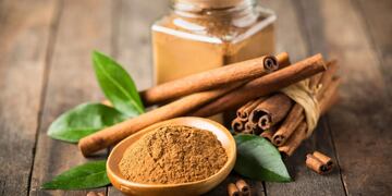 Cómo es el ritual con canela y laurel para atraer éxito.