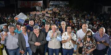Monteros: Jaldo inauguró obras en los barrios y entregó vehículos a la Policía