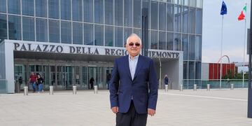 Ítalo Cassina jen la Regione del Piemonte.