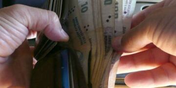 Dinero. Billetera.