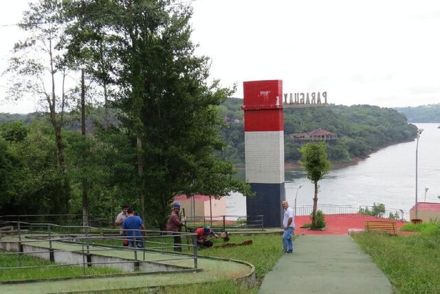 Presentarán un proyecto para la construcción de un puente que una Iguazú con Presidente Franco de Paraguay