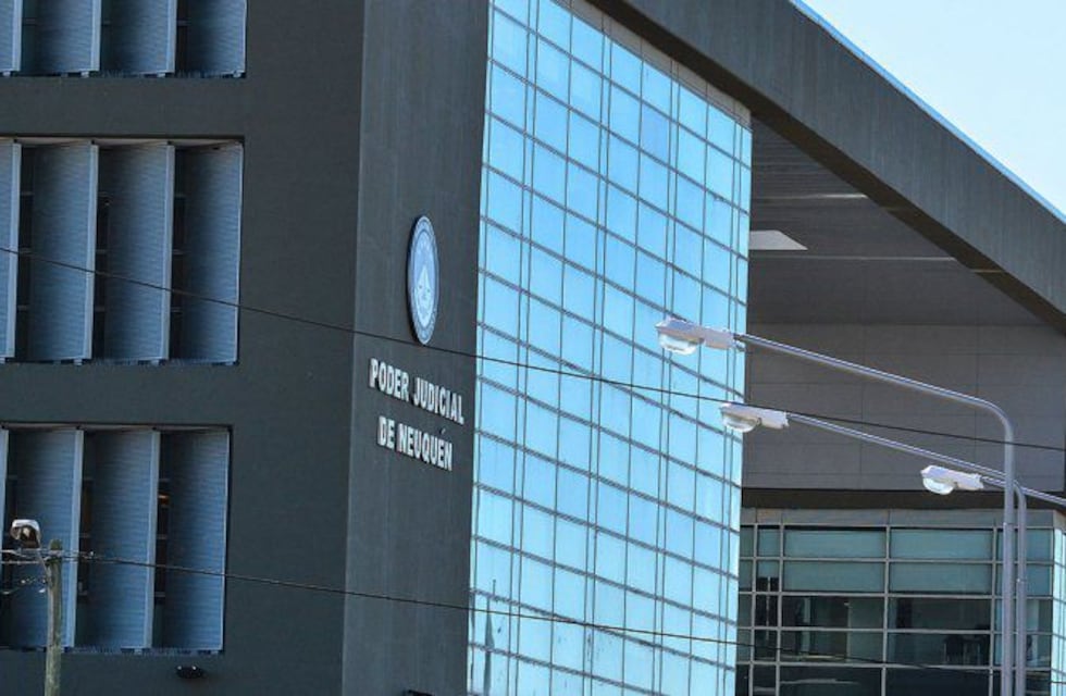 Un neuquino admitió que entregó a su hija para que un hombre la violara