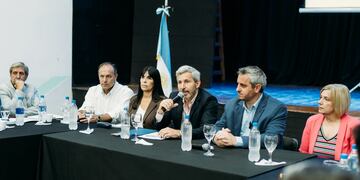 Frigerio encabezó una reunión de gabinete en Colón.