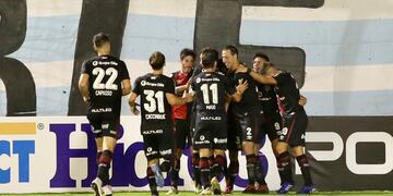 La Lepra arrancó en ventaja y después estuvo al borde de la derrota en el José Fierro. (@newells)