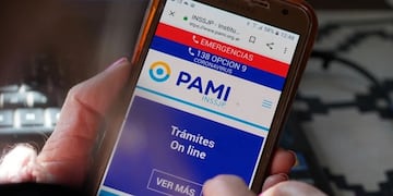 Varios jubilados recibieron mensajes fraudulentos a través de Facebook.