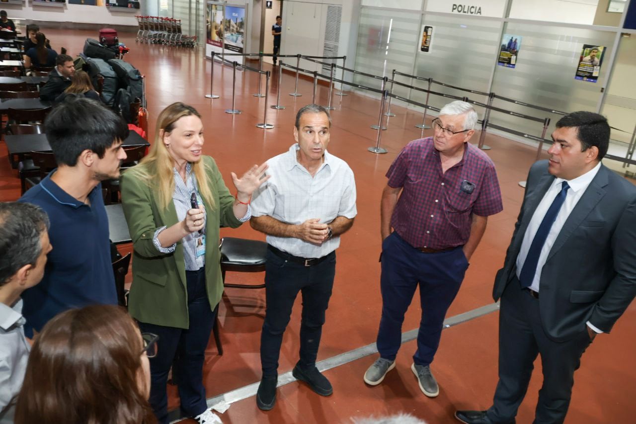 Nazur encabezó la reunión operativa que marca el inicio formal de una intervención que moderniza sectores clave y mejora la eficiencia aérea.