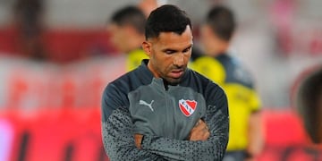 Explotaron los memes contra Carlos Tévez tras la sorprendente eliminación de Independiente en Copa de la Liga.