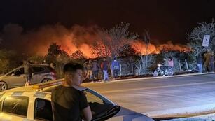 Hay evacuados por riesgo de interfase en el Camino de los Artesanos.