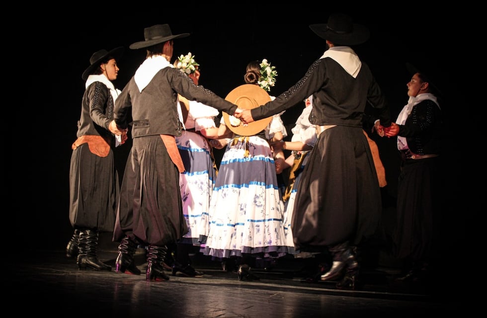 Velada anual de la Academia de Danzas El Calden