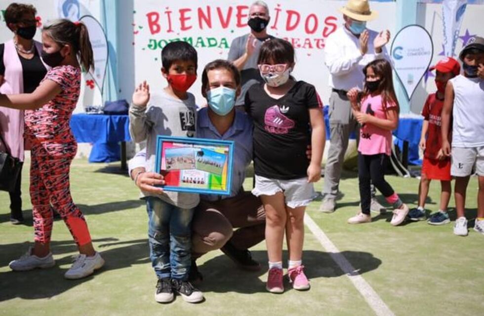 Jornadas recreativas de verano 2021: realizaron entrega de indumentaria