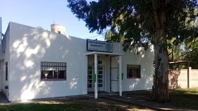 Miembros de la Armada Argentina perteneciente sa la Fuerza Aeronaval N°2 (FAE2), realizaron tareas de mantenimiento sobre su establecimiento apadrinado, el Centro de Atención Temprana Nº 1 (CEAT1). (Foto: Gaceta Marinera).