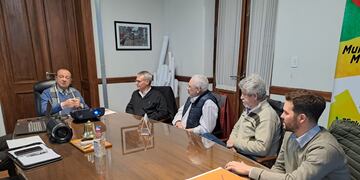 Se realizará un estudio de factibilidad para la incorporación de vías ferroviarias en el Parque Industrial de Tres Arroyos