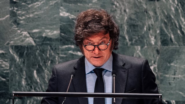 El jefe de Estado puso en duda la eficiencia de la administración de recursos públicos.