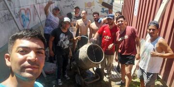 Profesores y alumnos realizan trabajos para finalizar la Sala de Depósito del Teatrillo Municipal Arroyito