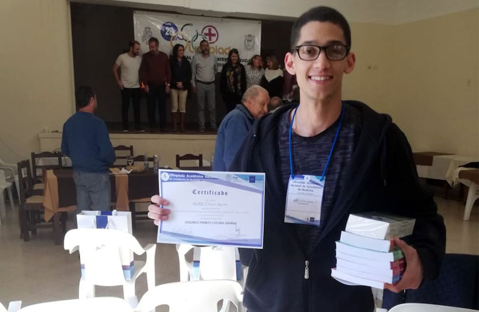 “M’hijo el doctor”: De jardinero, albañil y técnico de computadoras a médico