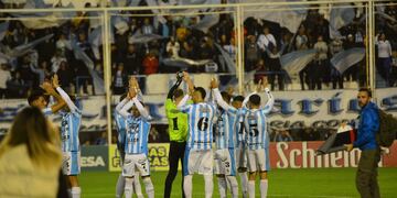 Racing se dio un gusto y le ganó a Quilmes en el Sancho, después de más de cuatro décadas (Javier Ferreyra / La Voz)
