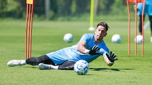 Juan Espínola en plena pretemporada y con toda la fe en un 2025 positivo para Belgrano (Prensa Belgrano).