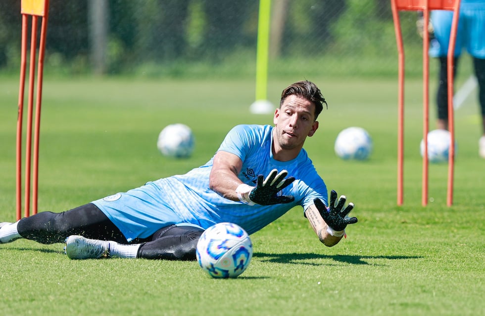 Juan Espínola, arquero de Belgrano: el “quiero hacer historia en el club” y qué dijo del Chino Zelarayán