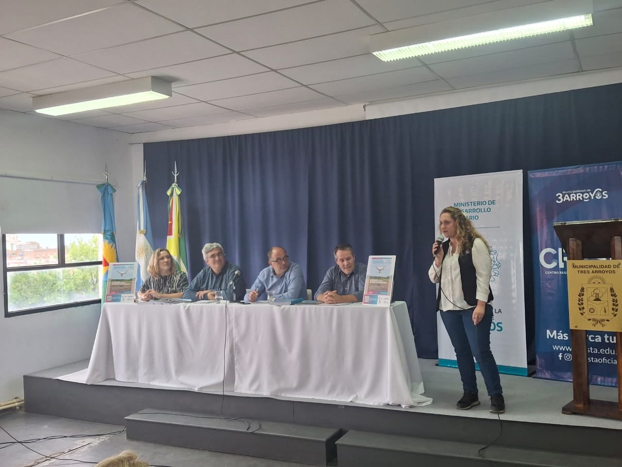 se presentó la Revista MDA junto a la visita del ministro de Desarrollo Agrario, Javier Rodríguez