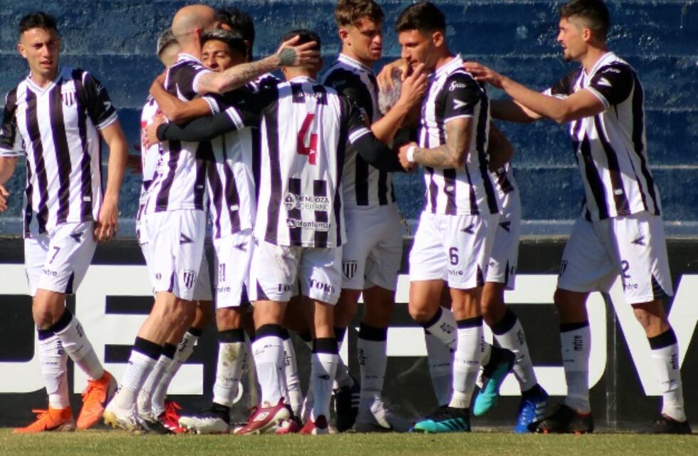 Gimnasia no se recupera de su crisis institucional y repercute en lo futbolístico