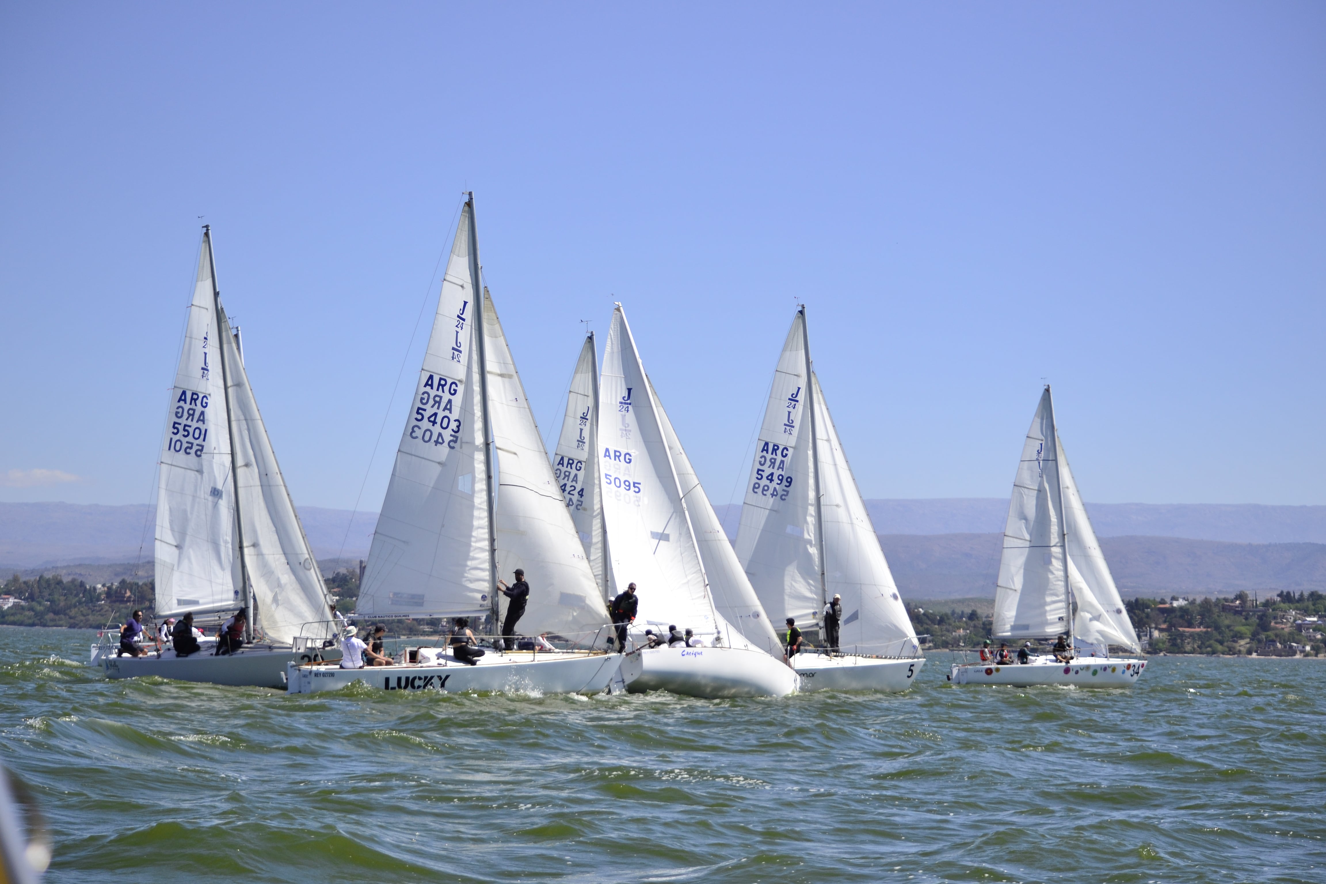 Villa Carlos Paz fue sede de la segunda fecha del Campeonato Clausura de Vela en el lago San Roque