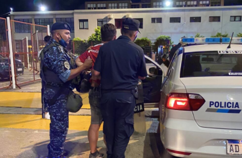 Clima caliente en Independiente: peleas y discusiones de Yoyo Maldonado y Juan Marconi con los hinchas